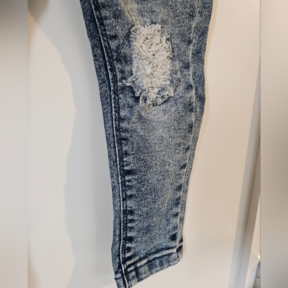 Cotton On Kids Toddler Jeans - Picture 4 of 8